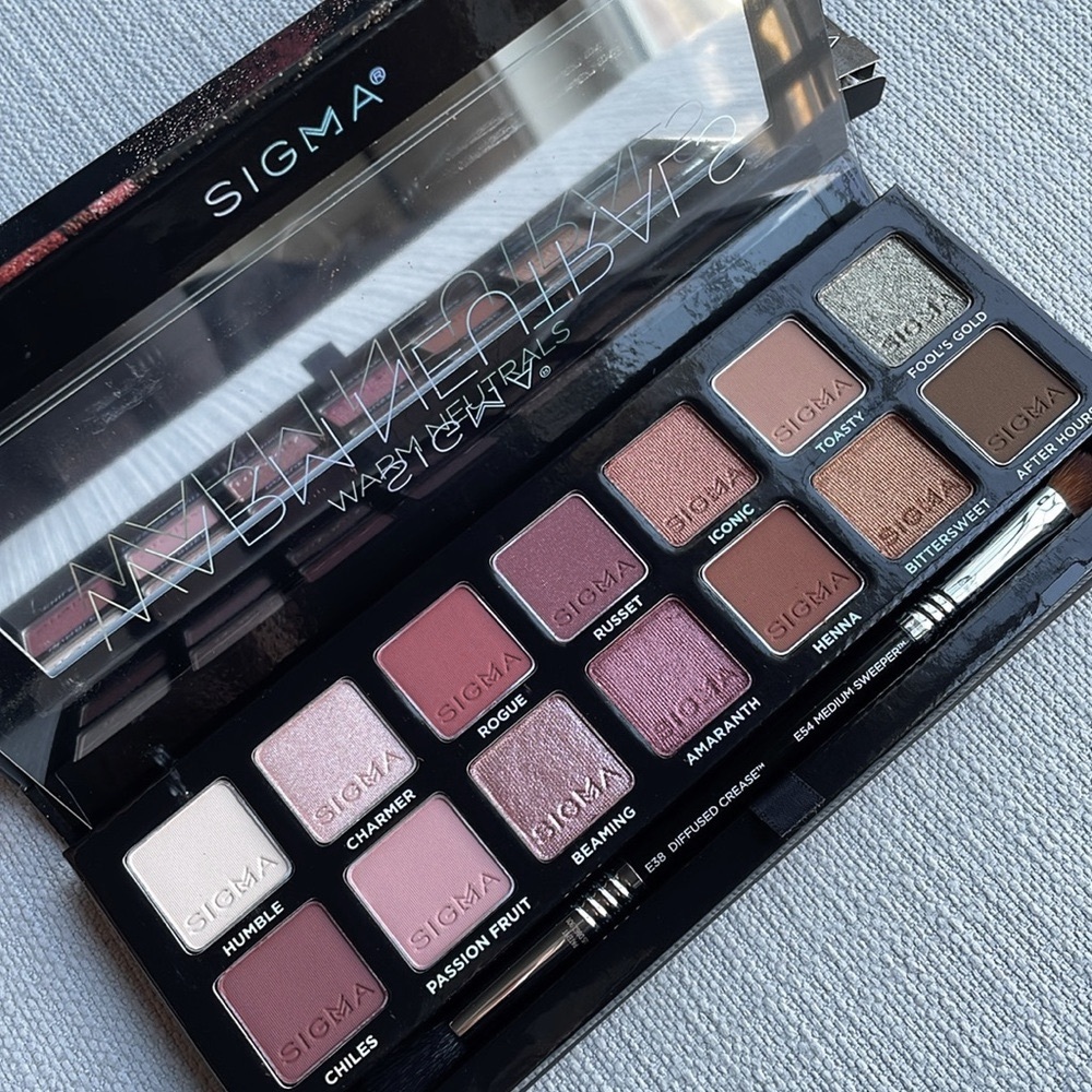 Sigma beauty WARM NEUTRALS EYESHADOW PALETTE - Picture 2 of 12